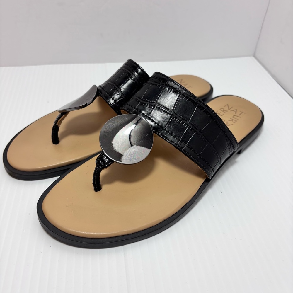 Naturalizer Women's Frankie Thong Sandal Black size 6.5